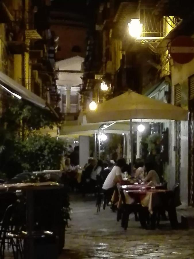 Casa Del Cioccolato Apartment Palermo Luaran gambar